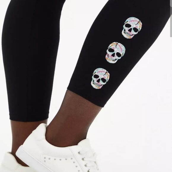 torrid Pants - Torrid Cropped Tie Dye Skull Leggings